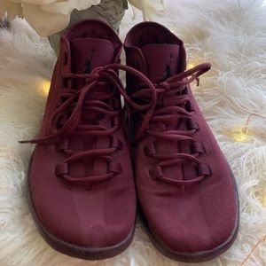 🎁HALF OFF LISTING PRICE🎁 Maroon Jordan’s